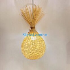 Đèn củ tỏi mây tre